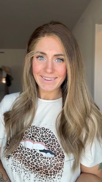 Brunette pony wig with highlights