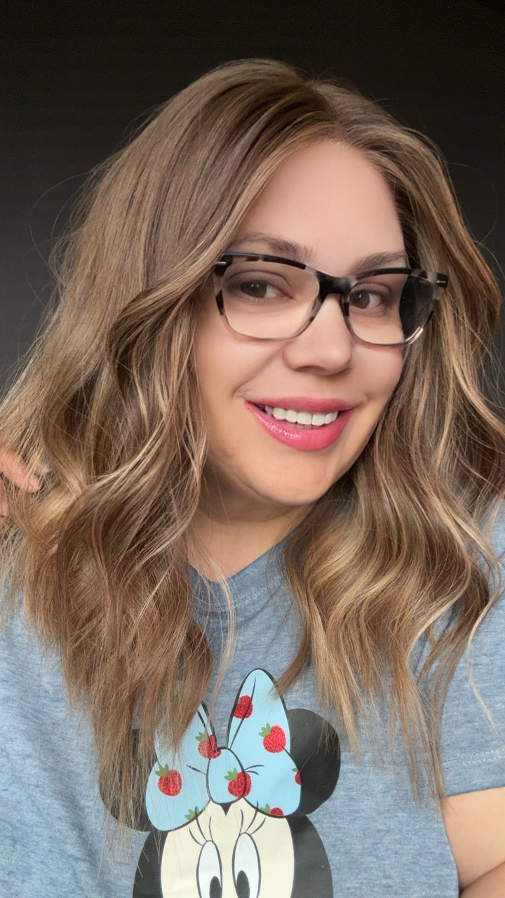 Zora Small Lower Density Lace Top Wig - The sleek Collection