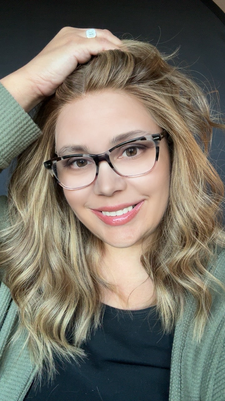 Kenzie Medium Cap Lace Top Wig With Silcone