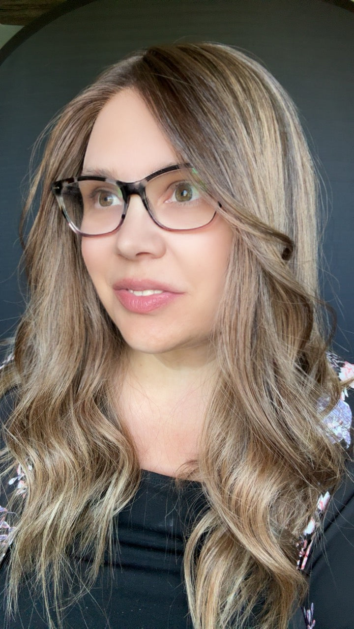 Hailey Small Hand Tied Wig -The Fine Collection
