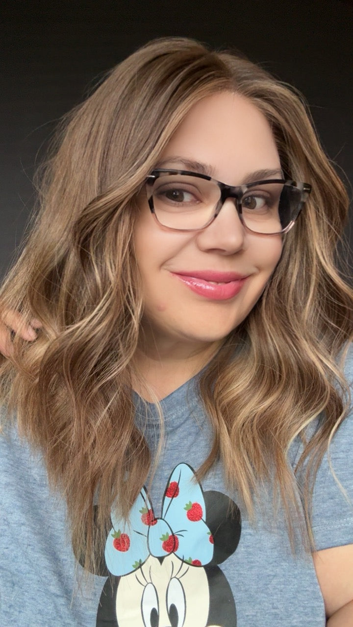 Zora Small Lower Density Lace Top Wig - The sleek Collection