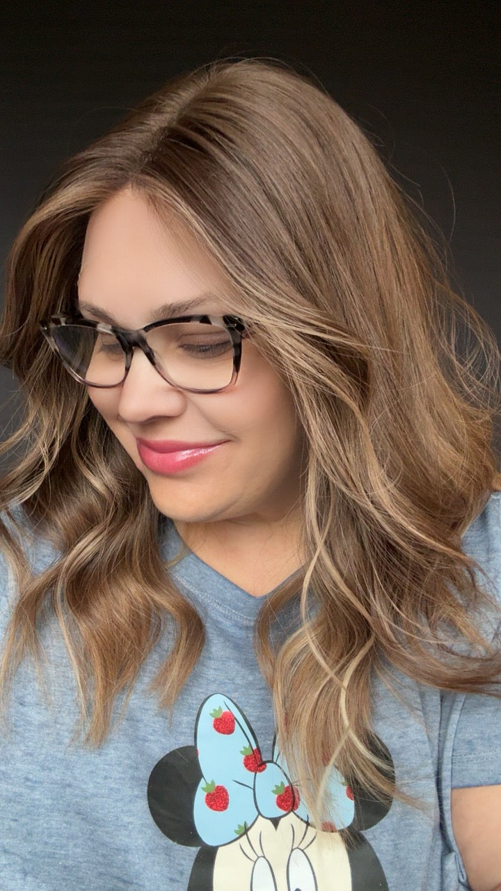 Zora Small Lower Density Lace Top Wig - The sleek Collection