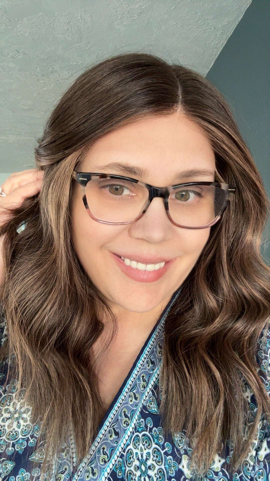 Madison Medium Glueless Lace Top Wig-The Fine Collection