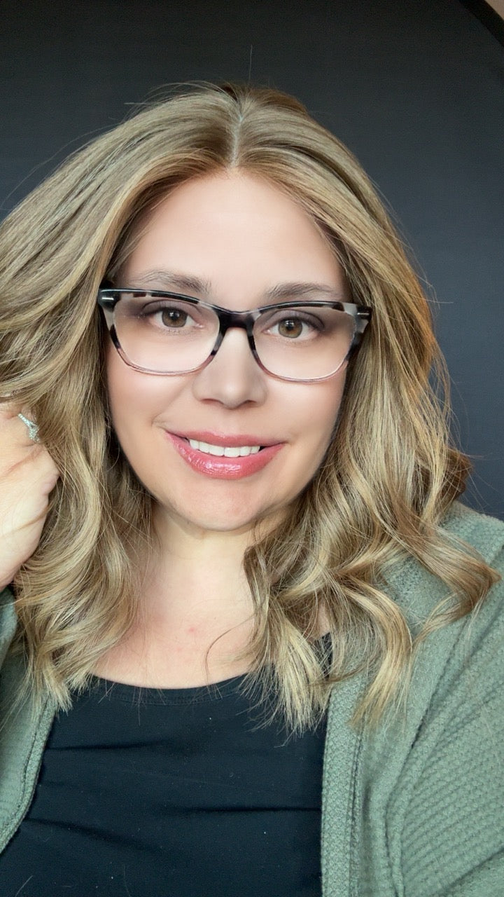 Kenzie Medium Cap Lace Top Wig With Silcone