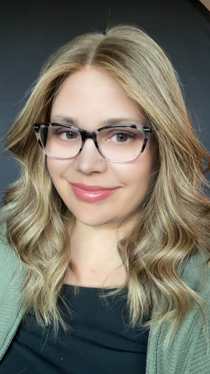 Kenzie Medium Cap Lace Top Wig With Silcone