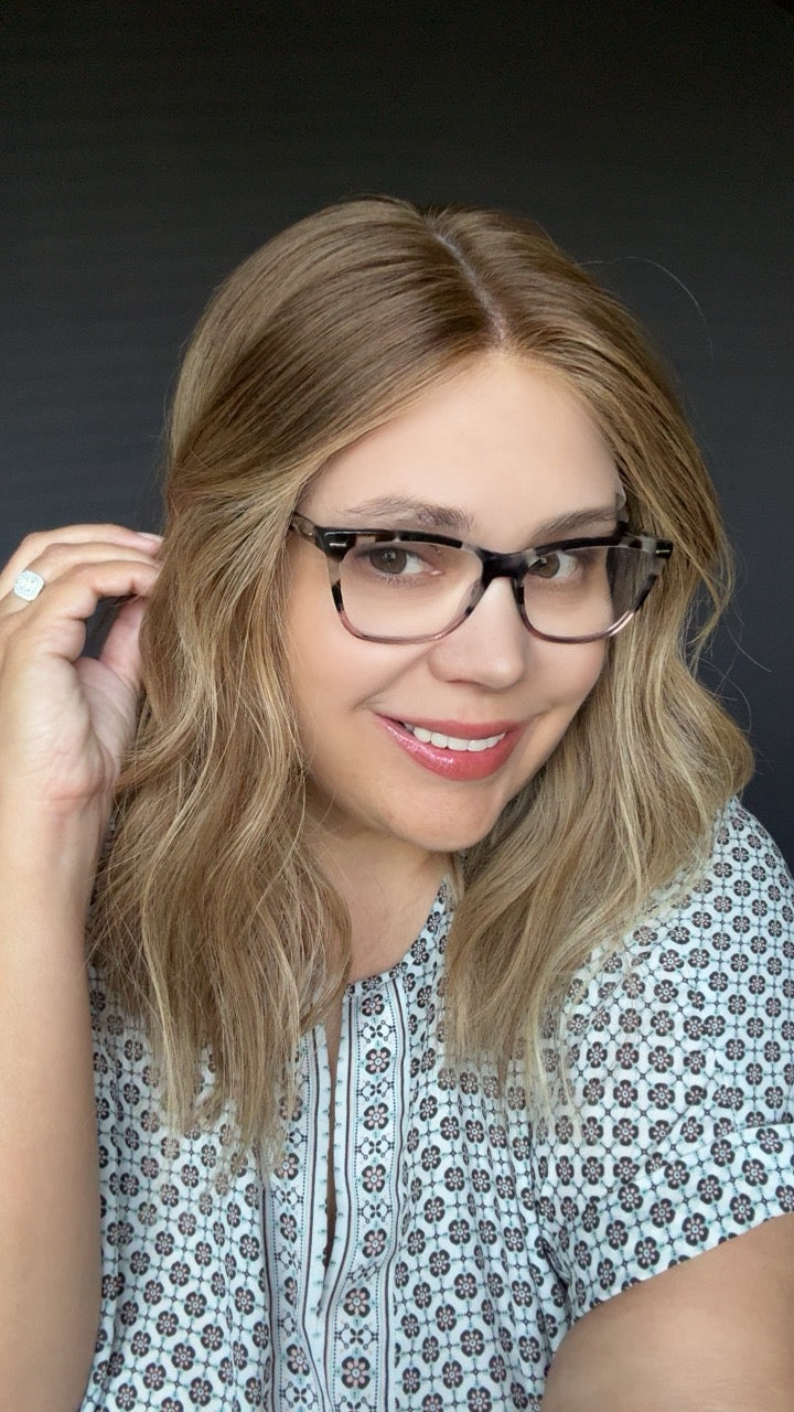 Ava Medium Lace Top Wig- The Fine Collection