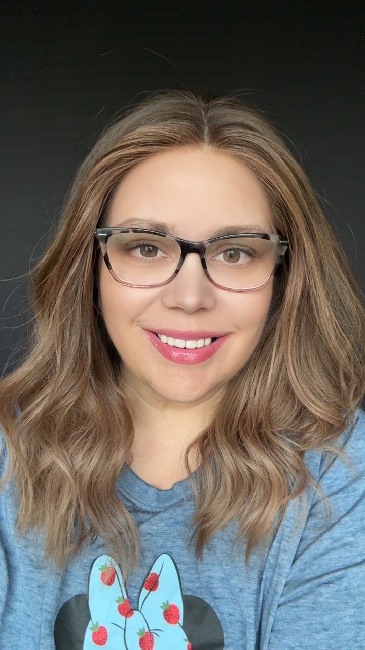 Nicole Small Lace Top Wig - The Fine Collection