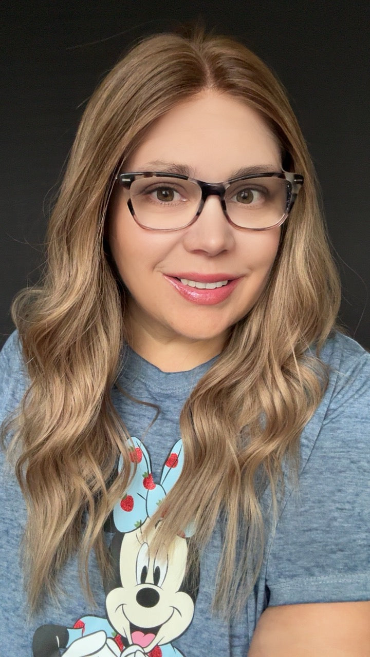 London Medium Lace Top Wig-The Fine Collection