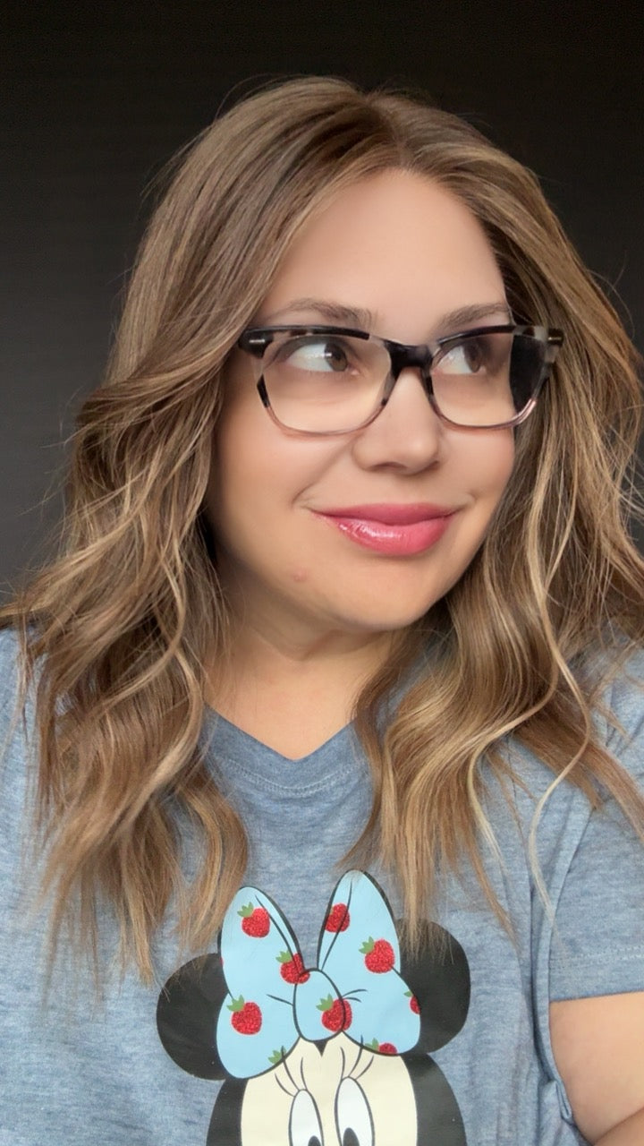 Zora Small Lower Density Lace Top Wig - The sleek Collection