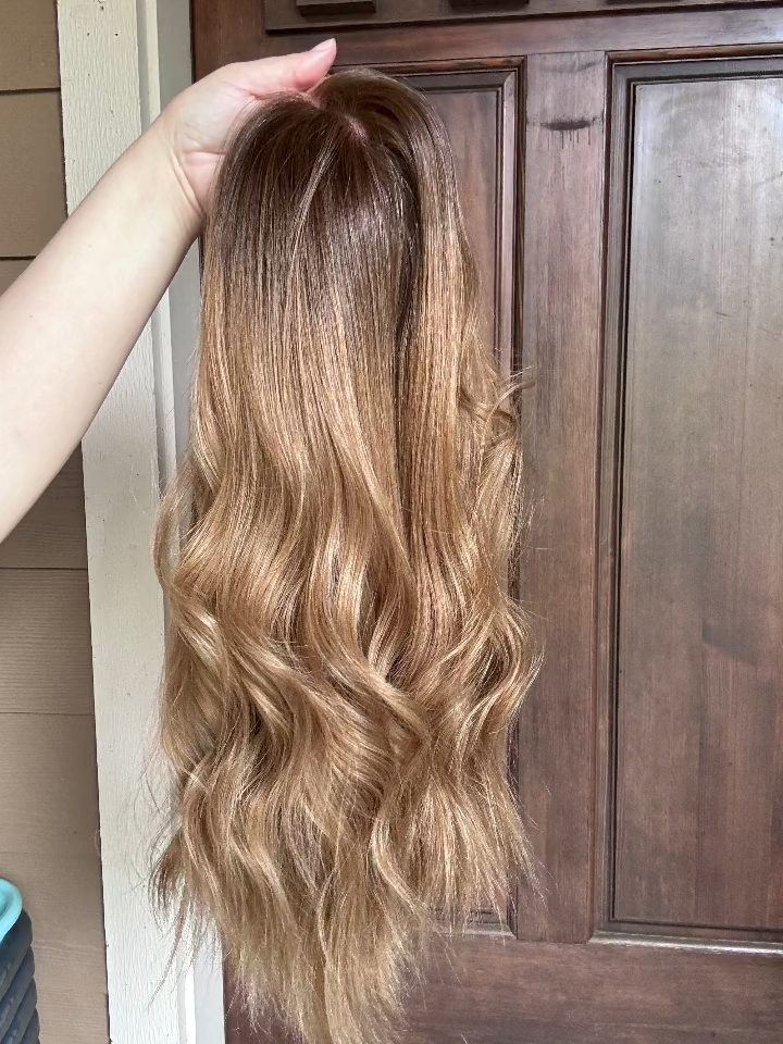 darker roots to light ends on this brunette wig