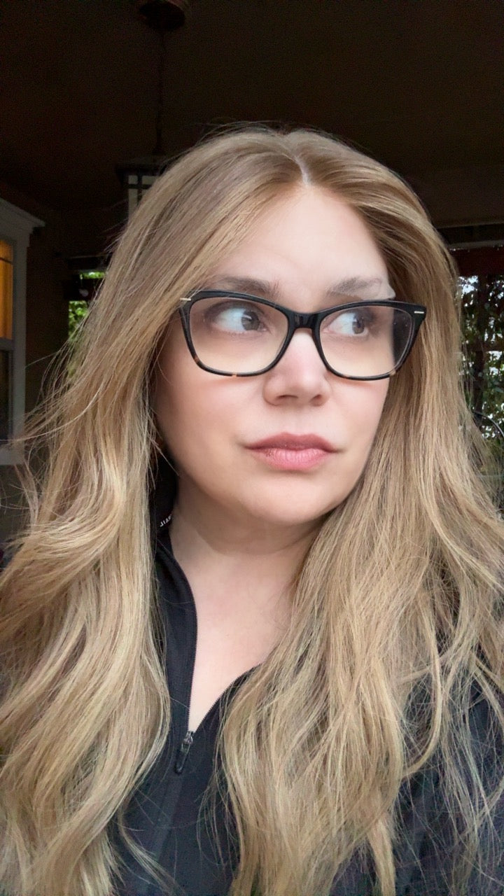 Dark Chloe Medium Lace Top Wig-The Sleek Collection)Lower Density WIG OF THE DAY