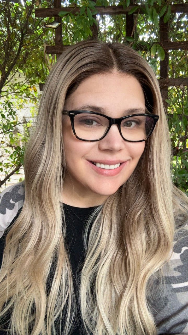 Carrie Medium Fully Hand Tied Lace Wig-The Casual Collection