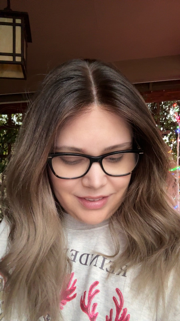 Maddie Small Lace Top Wig-The Fine Collection