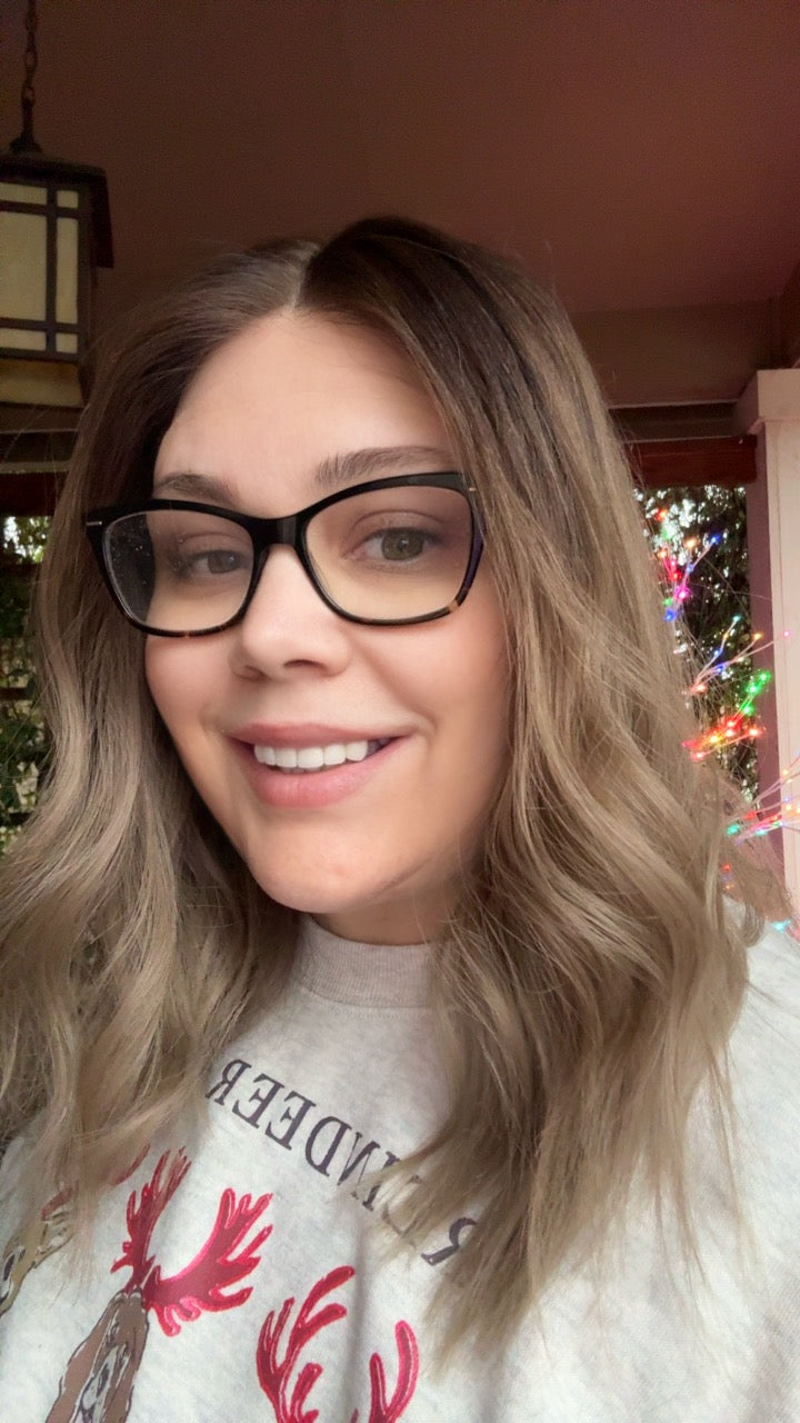 Maddie Small Lace Top Wig-The Fine Collection