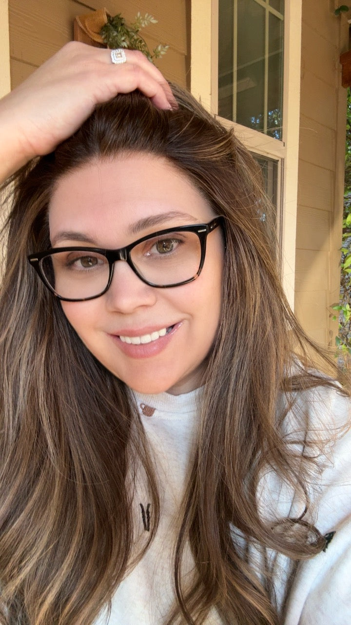 Savannah Small Lace Top Wig - The Fine Collection