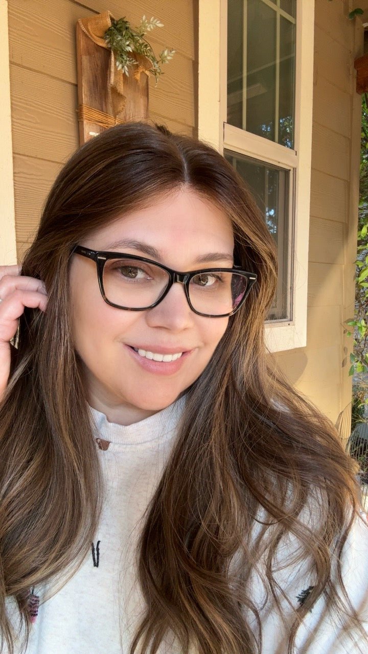 Savannah Small Lace Top Wig - The Fine Collection