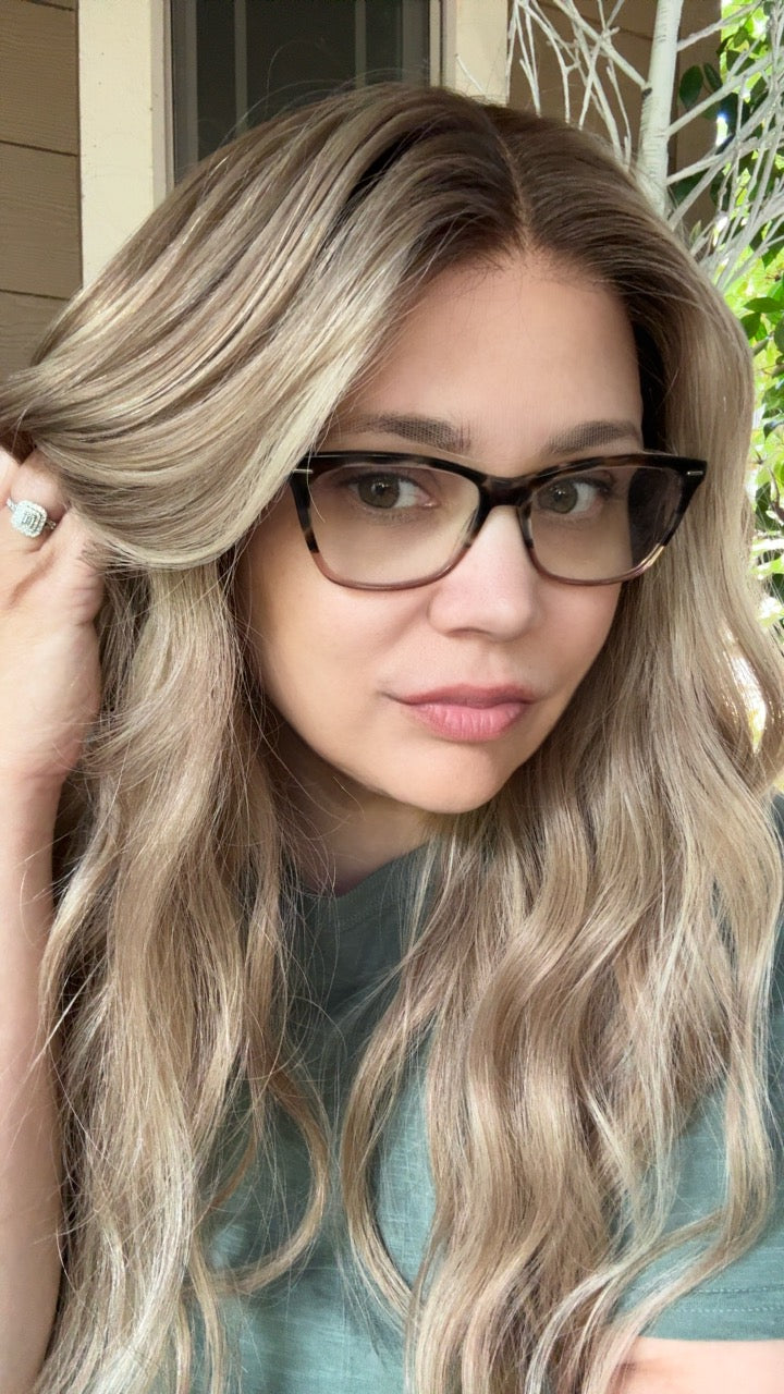 Long 22 inch wavy subtle low lights