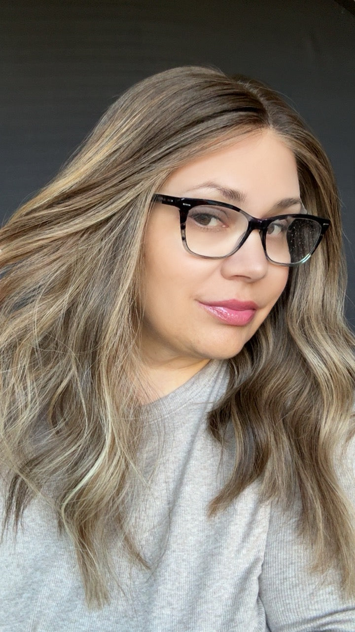 Hailey Small Lace Top Wig -The Fine Collection