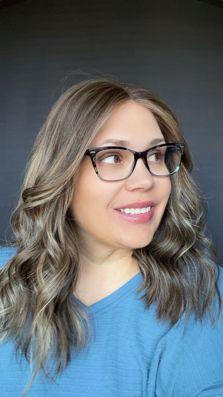 Kourtney Small Lace Top Wig - The Fine Collection