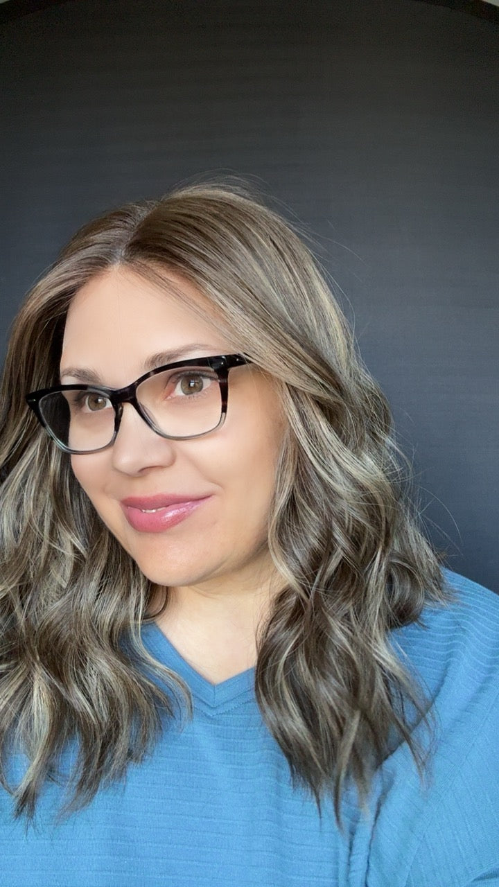 Kourtney Small Lace Top Wig - The Fine Collection